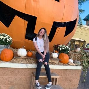 Meet your Posher, Martha